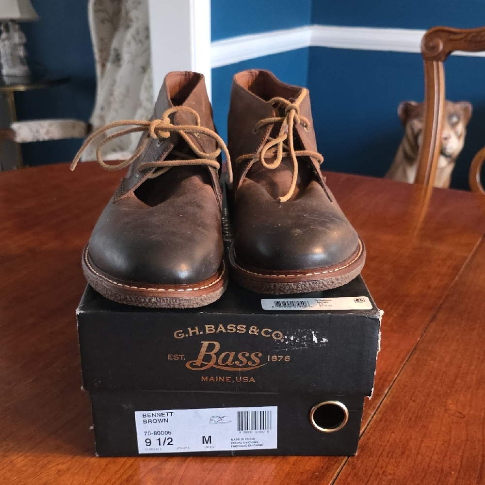 NEW G.H. Bass & Co. Men's Dark Brown Chukka Boots
